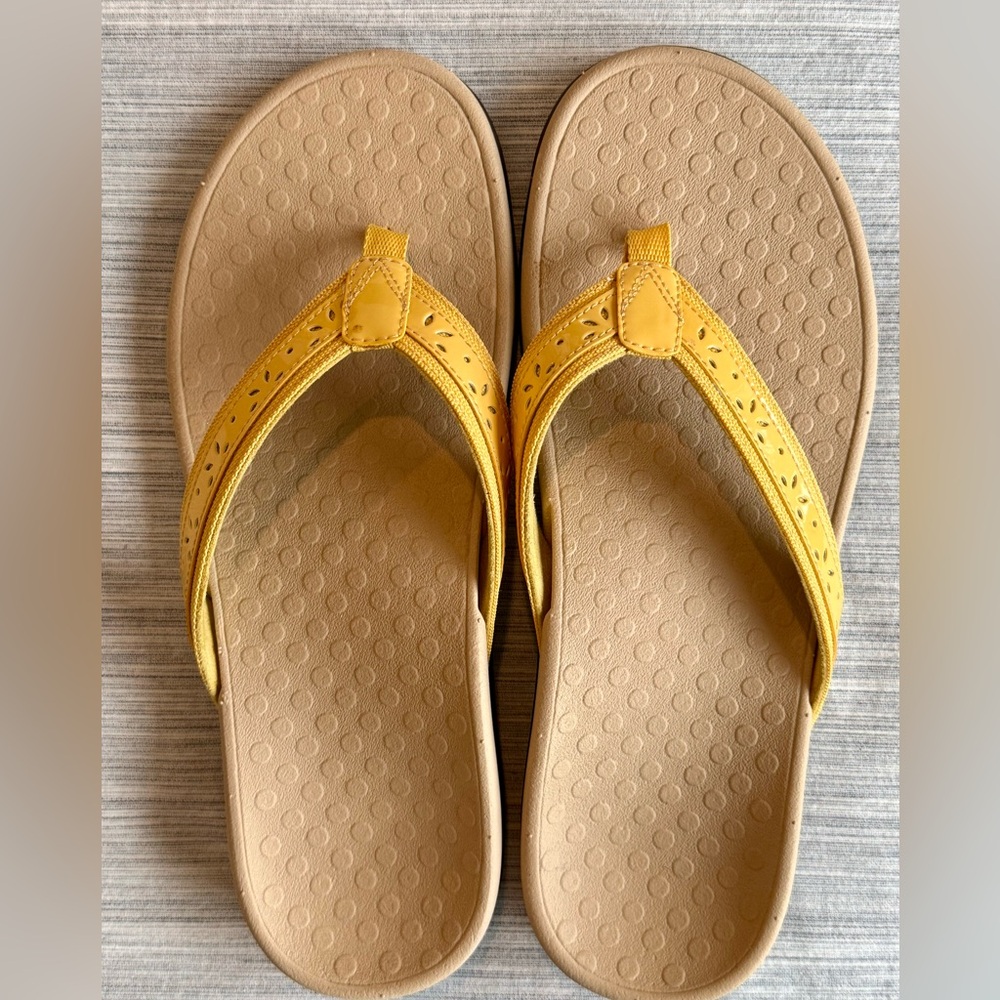 Vionic Casandra Women's Orthotic Sandal in “Buttercup” Yellow